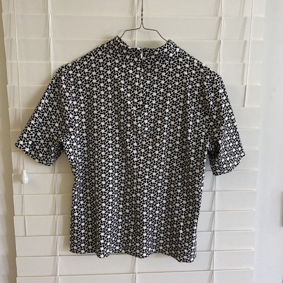 Talbots Geometric Pattern Mock neck top - Picture 3 of 6